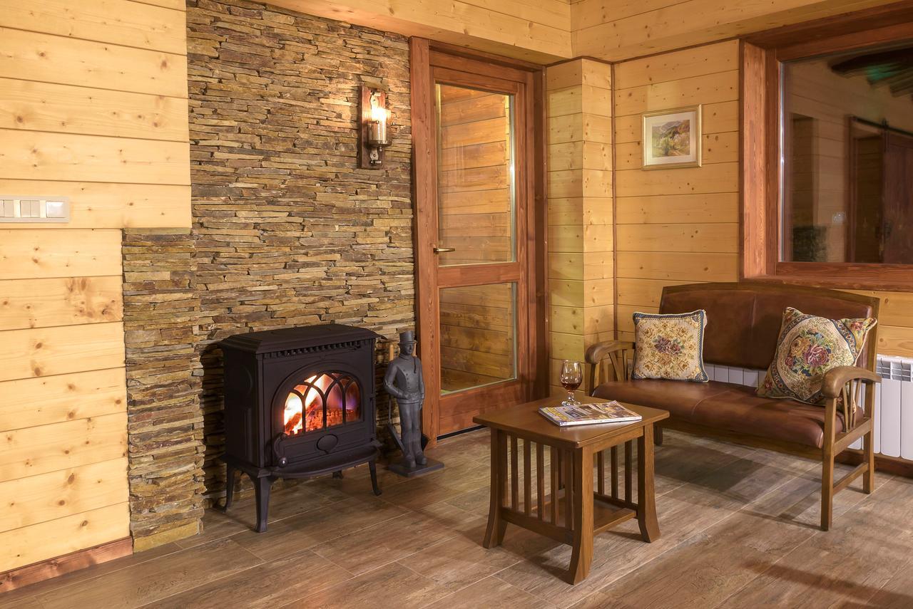 Pinus Villas Lodge With Private Jacuzzi & Phyto-Sauna Retreat Zheleznitsa Екстериор снимка