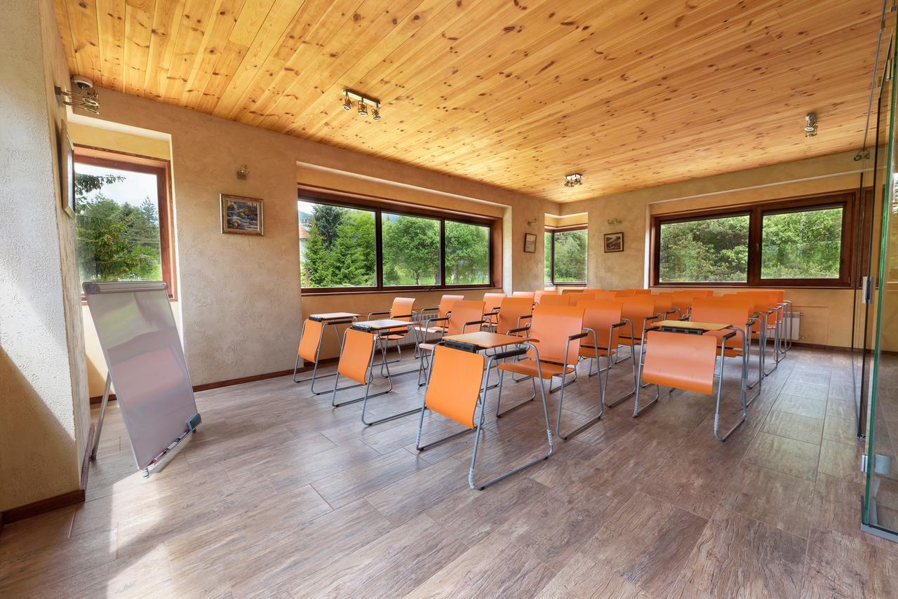 Pinus Villas Lodge With Private Jacuzzi & Phyto-Sauna Retreat Zheleznitsa Екстериор снимка